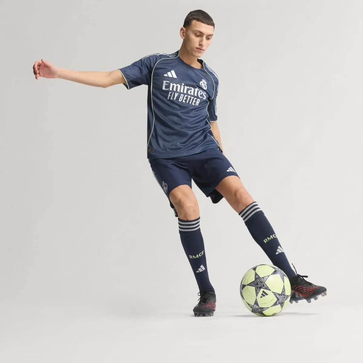 Real Madrid mens away jersey authentic 2526 navy blue – club world cup  intercontinental Kits - Authentic Fan Merchandise