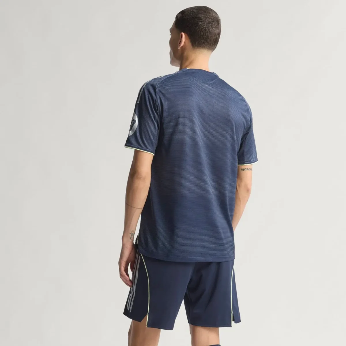 Real Madrid mens away jersey authentic 2526 navy blue with custom print Kits - Authentic Fan Merchandise